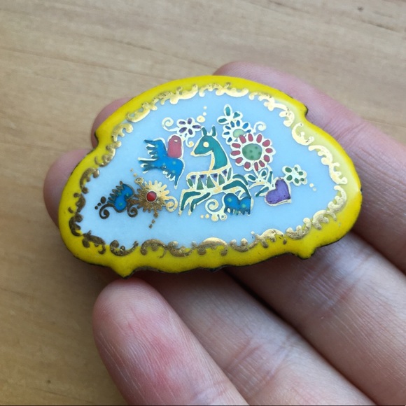 Vintage MICHAELA FREY hand painted enamel brooch - Picture 10 of 16